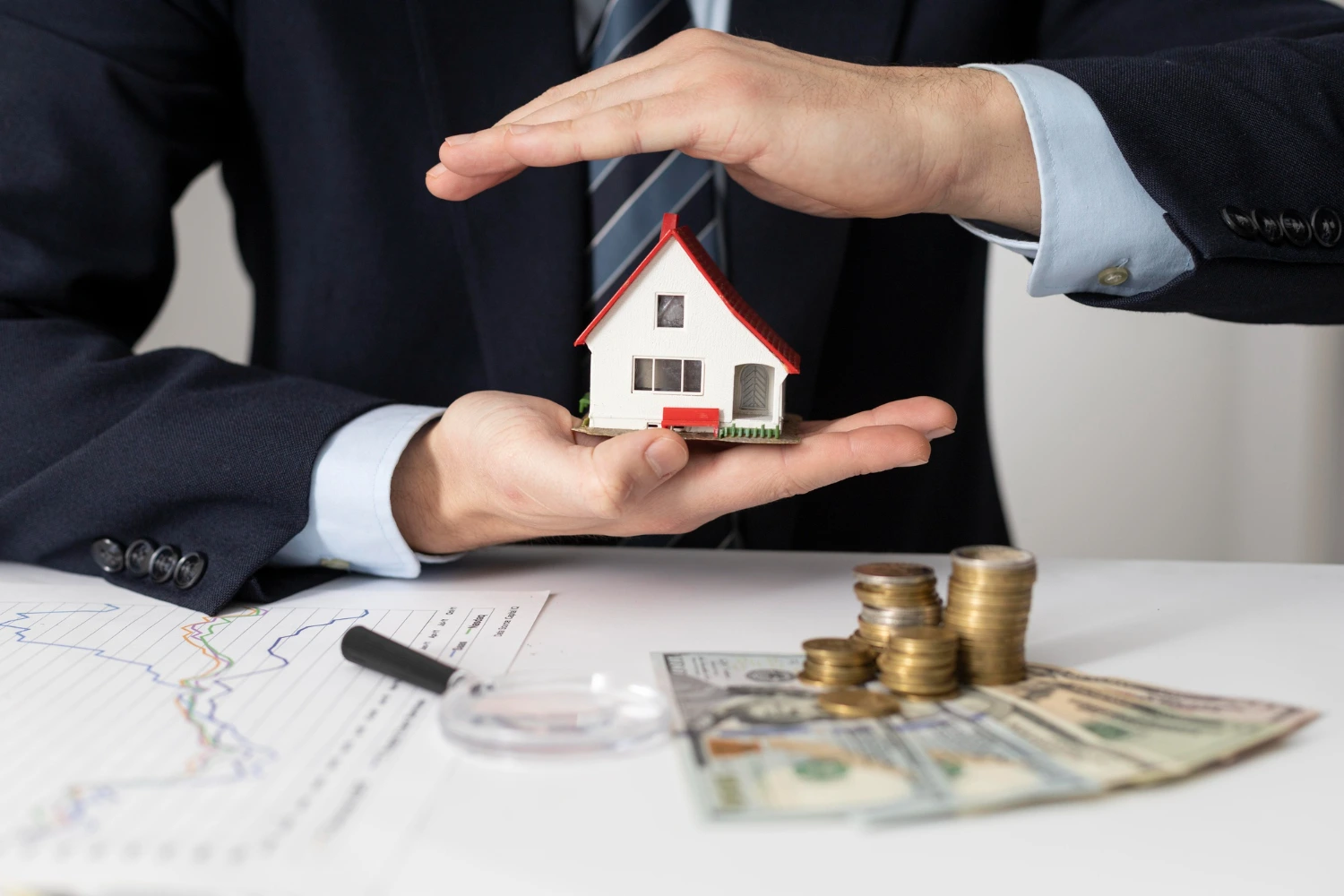 Advantages of Accepting a Cash Offer on a House