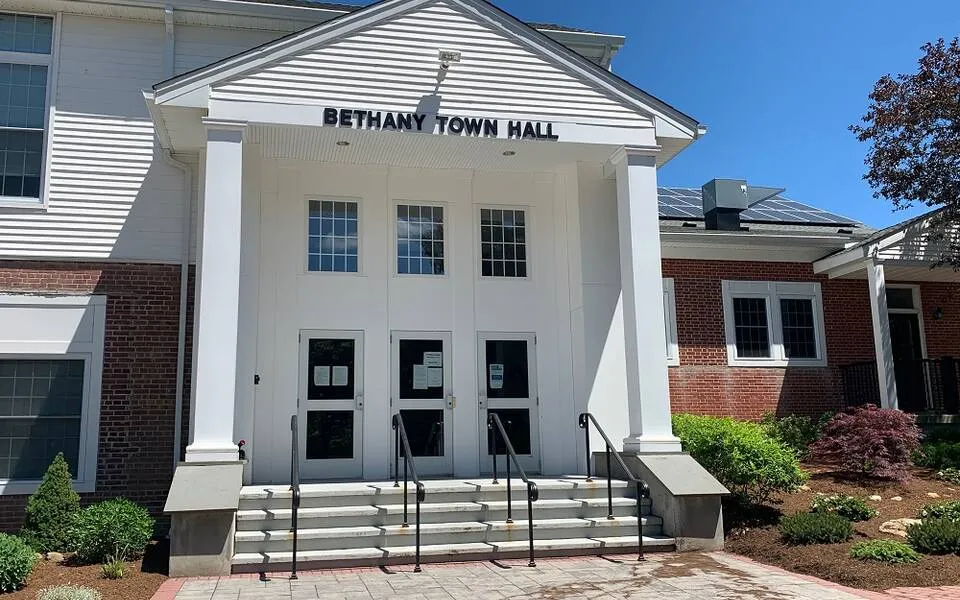 Sell Your House fast in Bethany